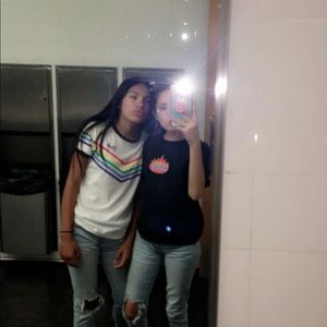 Meet your Posher, Sunni